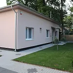 דירה Toparti Apartmanhaz
