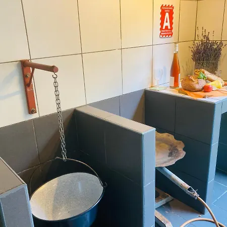 Toparti Apartmanhaz Apartment Balatonszarszo