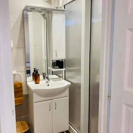 Toparti Apartmanhaz