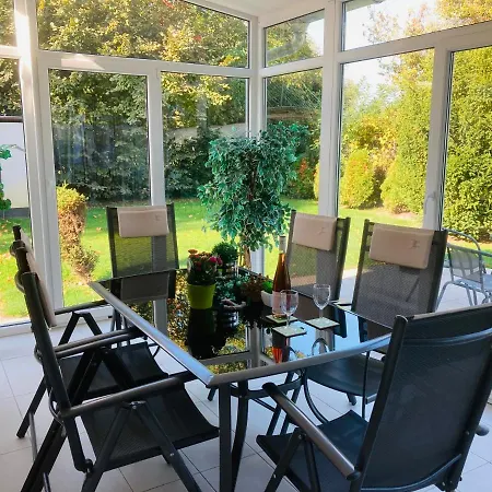 Toparti Apartmanhaz بالاتونسزارسكو