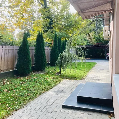 Toparti Apartmanhaz شقة