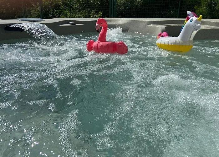 شقة Toparti Apartmanhaz *