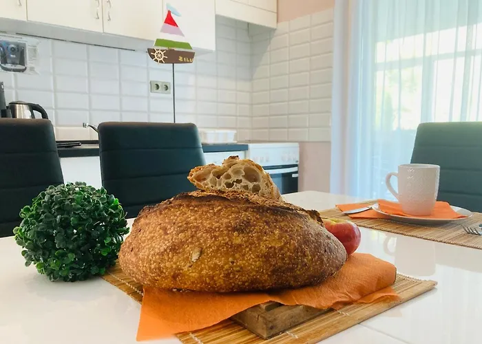 شقة Toparti Apartmanhaz بالاتونسزارسكو