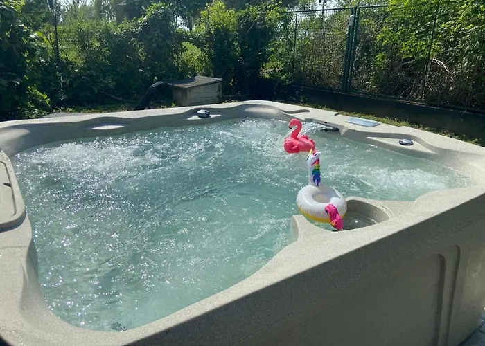 Toparti Apartmanhaz بالاتونسزارسكو