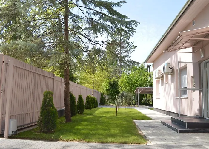 Toparti Apartmanhaz شقة *